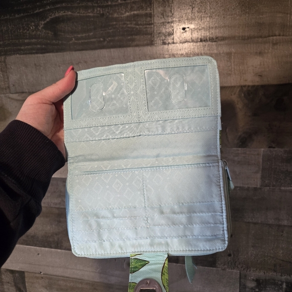 Vera Bradley RFID Turnlock Wallet in the 'Lemon Grove' pattern - Picture 3 of 6